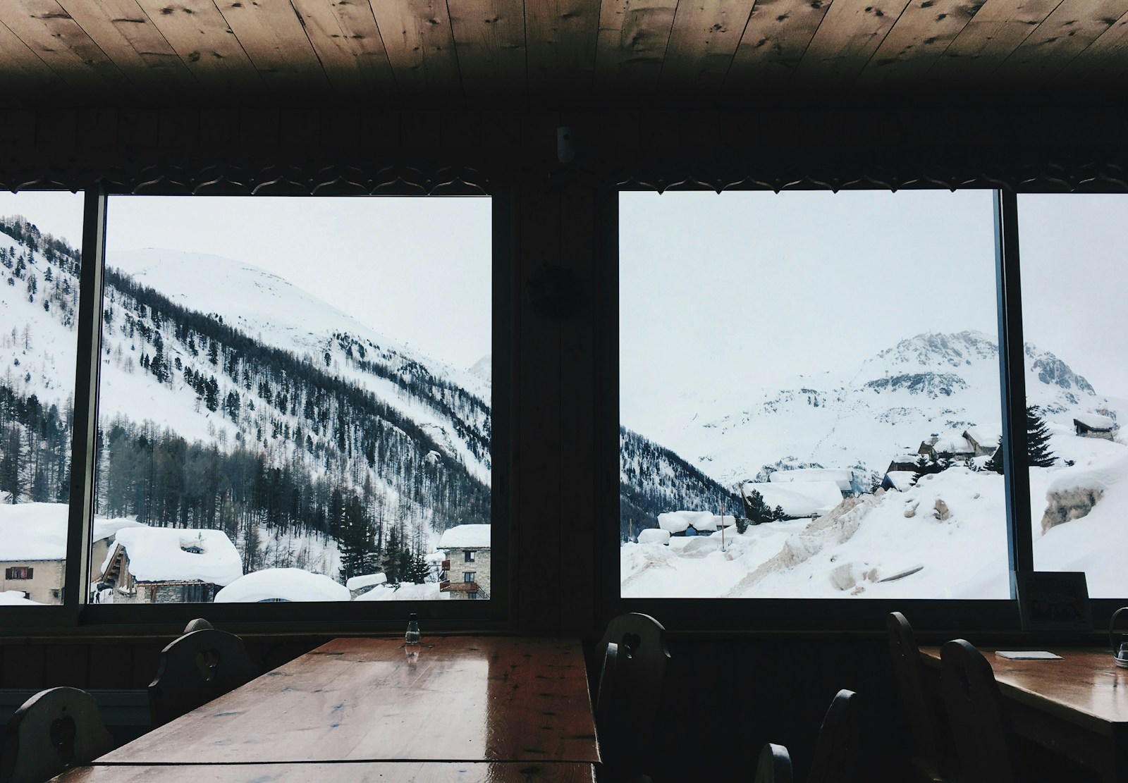 Mountain hospitality photography from Halvard